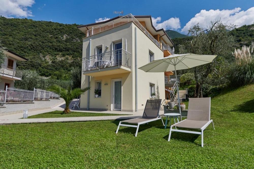مالتشيزينيه La Pervinca Apartments المظهر الخارجي الصورة