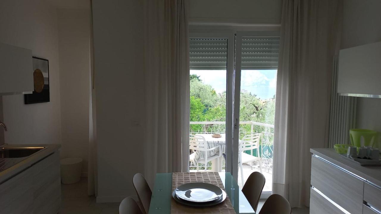 مالتشيزينيه La Pervinca Apartments المظهر الخارجي الصورة